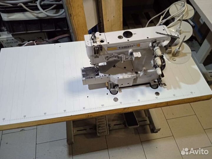 Плоскошевная распошивальная швейная машина