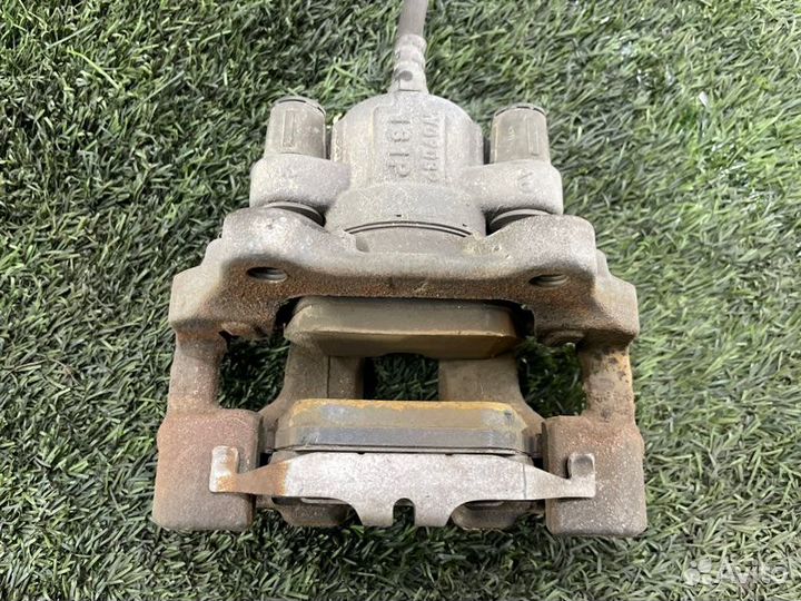 Суппорт тормозной задний левый Bmw 3 F30 N47D20