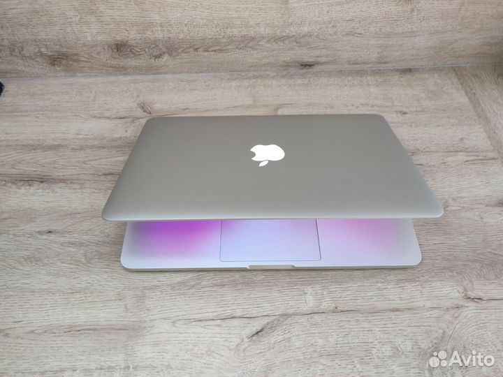MacBook Pro 13 retina (i5 / 8gb / ssd )