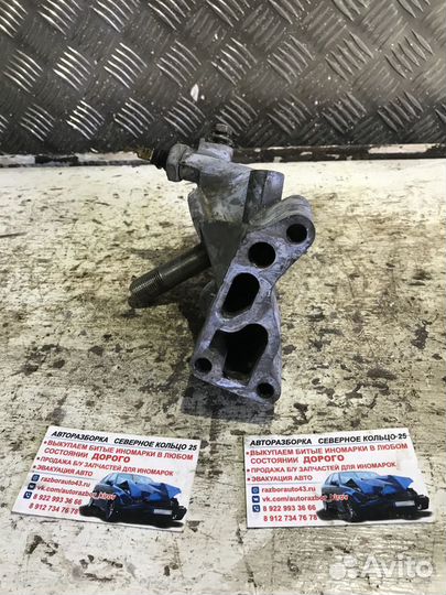 Кронштейн масляного фильтра Ауди А4Б5 Audi A4B5