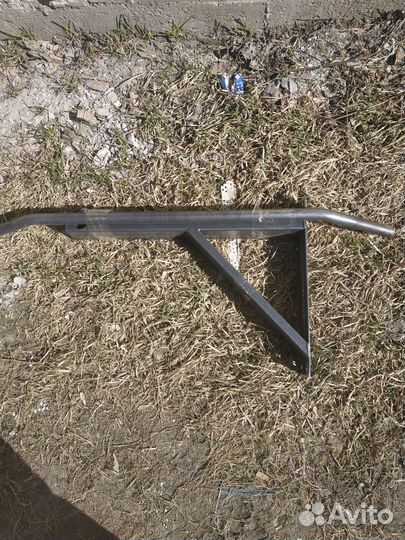 Турник настенный