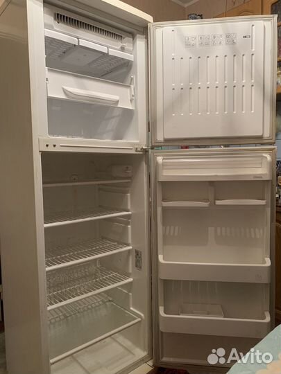 Холодильник stinol