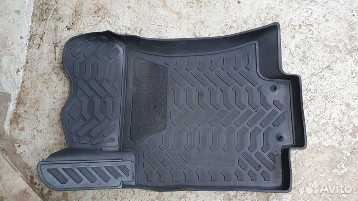 Автомобильные коврики резиновые Nissan X-Trail T32