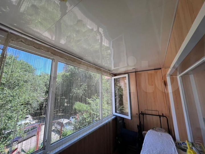 2-к. квартира, 49 м², 2/4 эт.