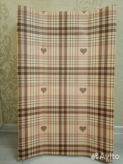 Пеленальная доска на кроватку