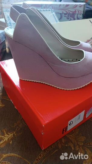 Босоножки 40