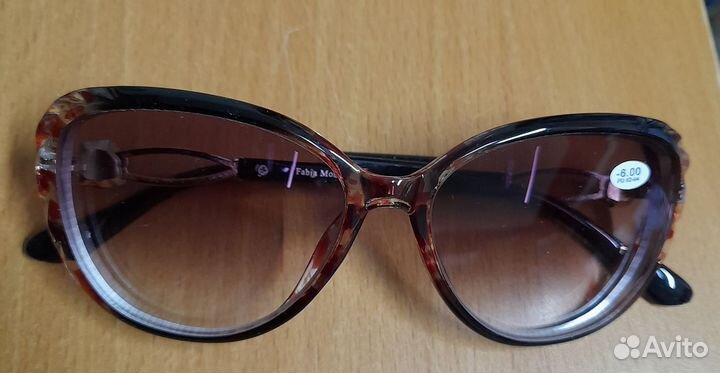 Солнцезащитные очки женские