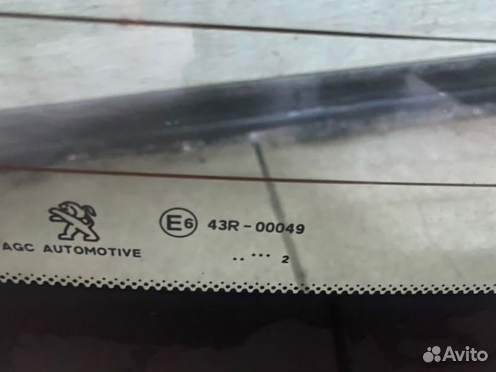 Стекло заднее Peugeot 408 5-дверный седан DV6CM