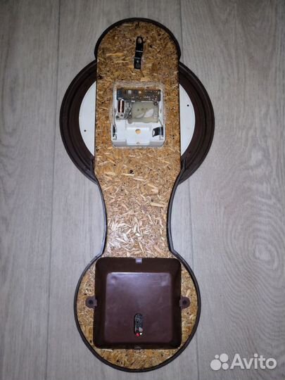 Часы Маяк Кварц с термометром