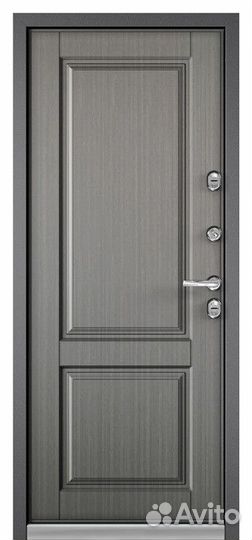 Дверь в дом с терморазрывом