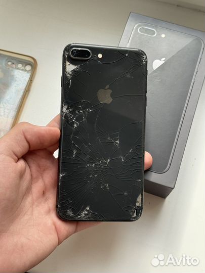 iPhone 8 Plus, 64 ГБ