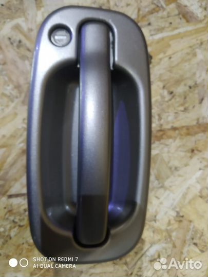 Ручка передней правой двери Tahoe, Escalade 840