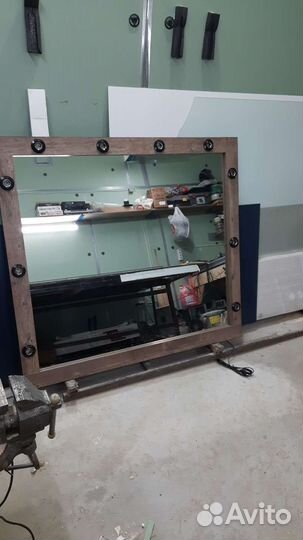 Зеркало с подсветкой