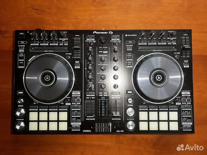 Pioneer DDJ-RR DJ контроллер