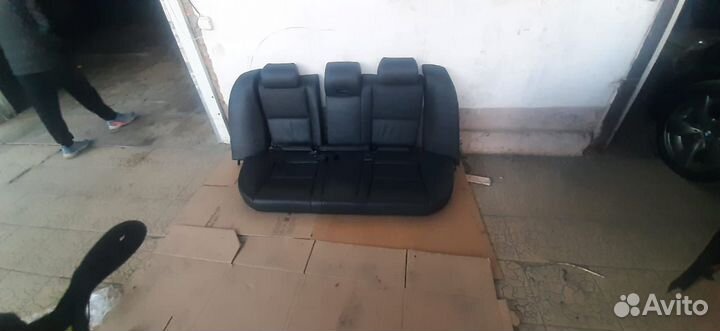 Сидения бмв 5 в нормалоном состояние (торг)
