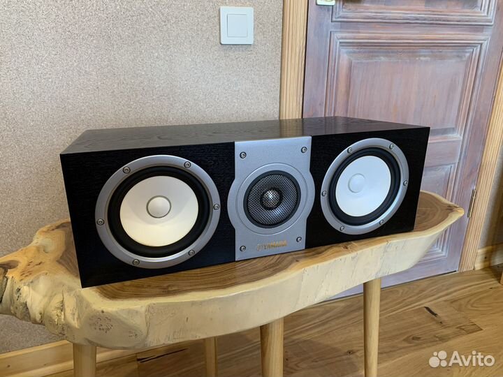 Колонка Yamaha NS-C901