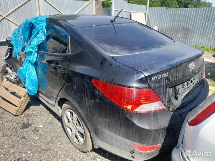 Hyundai Solaris в разбор