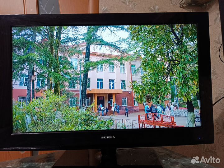 Телевизор ЖК 32 дюйма бу