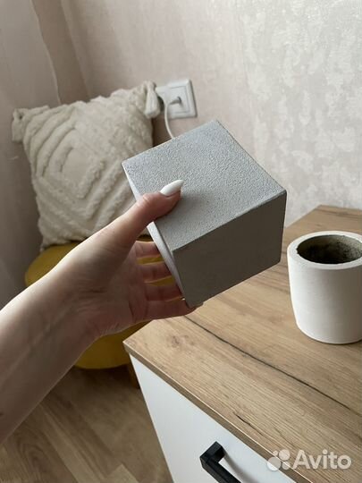 Цветочные горшки из бетона 2 шт (белый и серый)