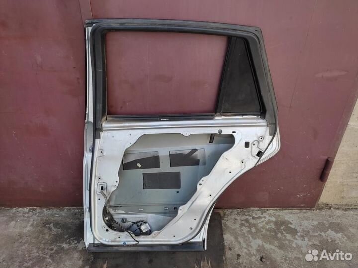Дверь задняя правая w251 R-class 642.950 2006