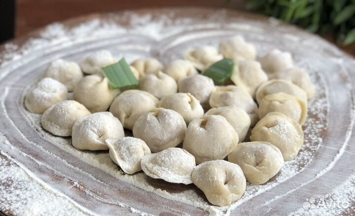 Пельмени домашние вареники, котлеты ручной лепки