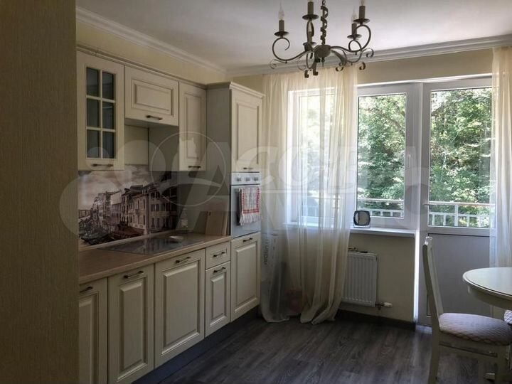 2-к. квартира, 64 м², 6/10 эт.