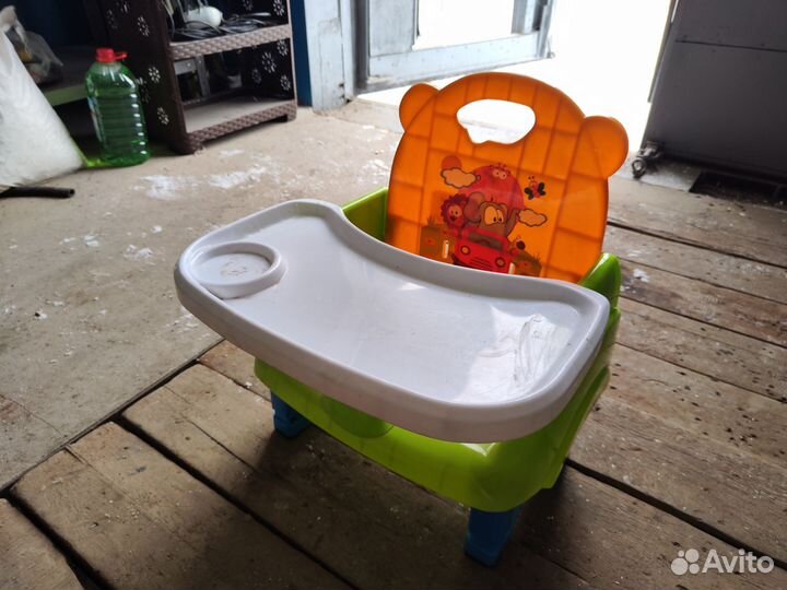 Детский стульчик для кормления