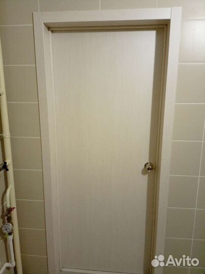 Дверь межкомнатная с коробкой новая