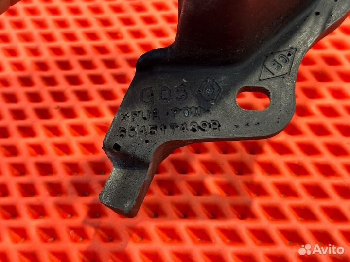 Уголок жабо левый Рено Каптюр Kaptur