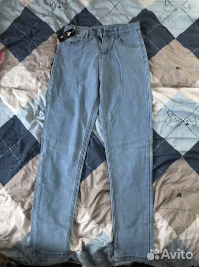 Джинсы mom fit