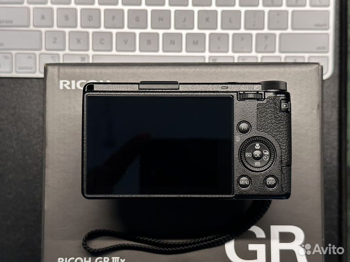 Компактный фотоаппарат Ricoh GR iiix