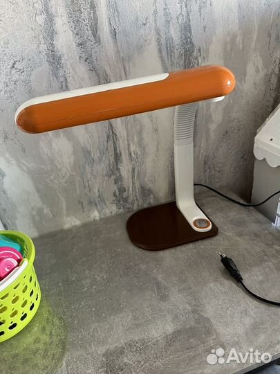 Лампа настольная