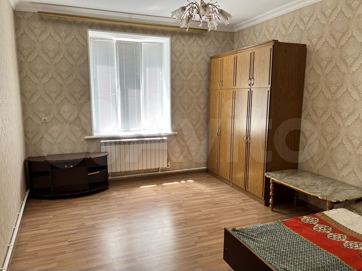 1-к. квартира, 40 м², 1/2 эт.