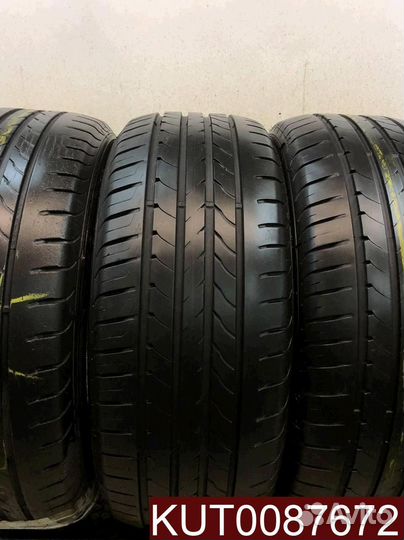 Goodyear EfficientGrip 215/55 R16 107U