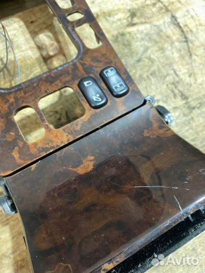 Центральная консоль Mercedes-Benz E-Class W210