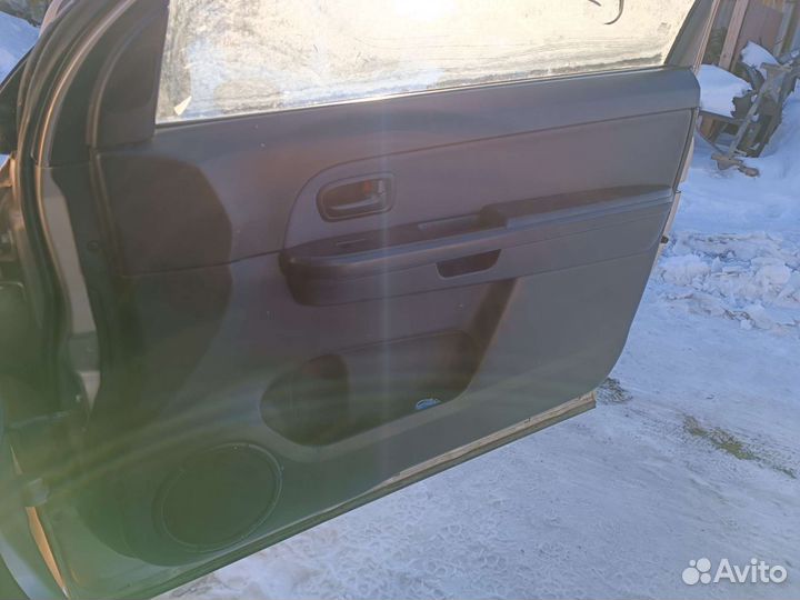Обшивка правой двери сузуки гранд витара 2 купе