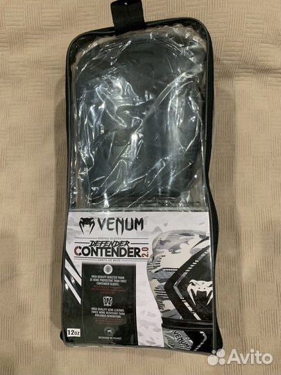 Боксерские перчатки Venum Defender 12 Oz