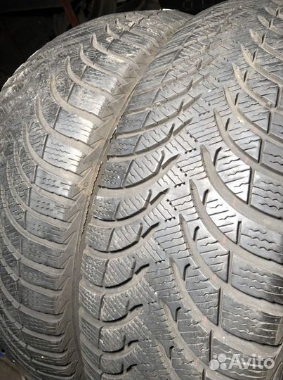 Michelin Alpin 4 215/60 R17