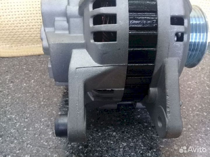 Генератор не оригинал новый Mitsubishi Delica MD19