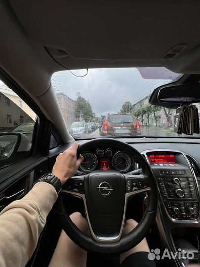 Opel Astra 1.4 МТ, 2011, 168 000 км