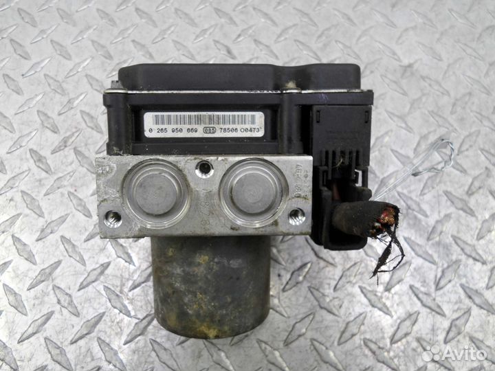 Блок управления тормозами/насос ABS Mercedes-Benz