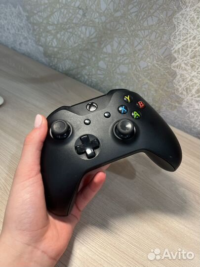 Джойстик xbox One