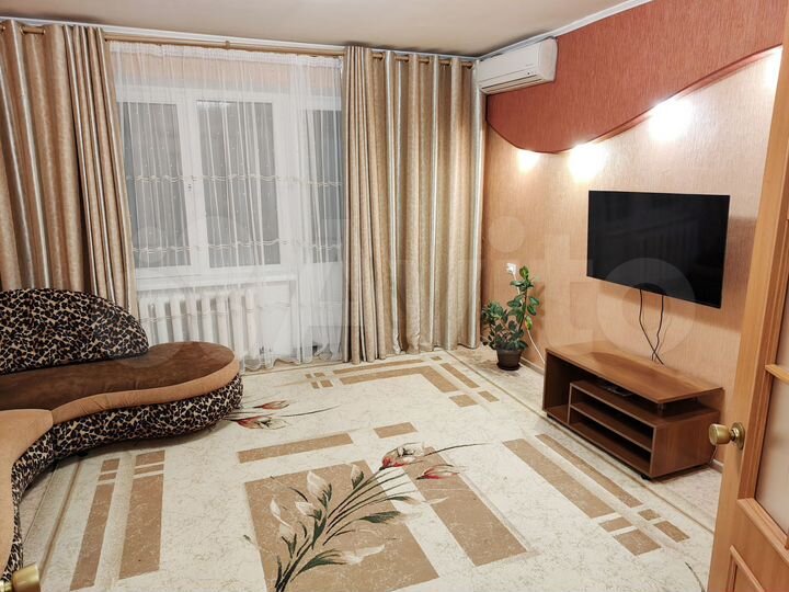 3-к. квартира, 65 м², 1/7 эт.