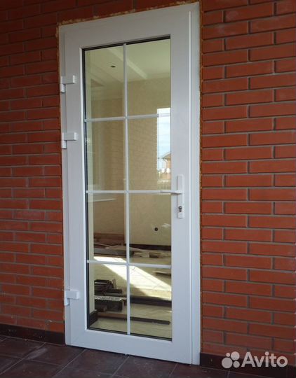 Пластиковые двери с установкой