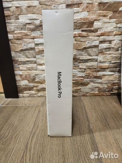 Коробка от macbook pro 13,3