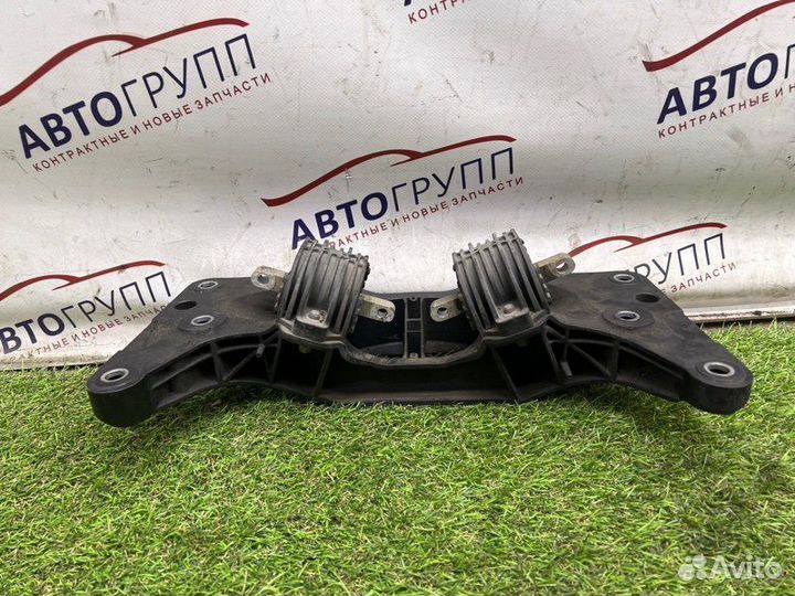 Кронштейн кпп Bmw 750Li F02 N63B44A 4.4Л бензин