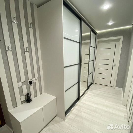 Шкаф встраиваемый