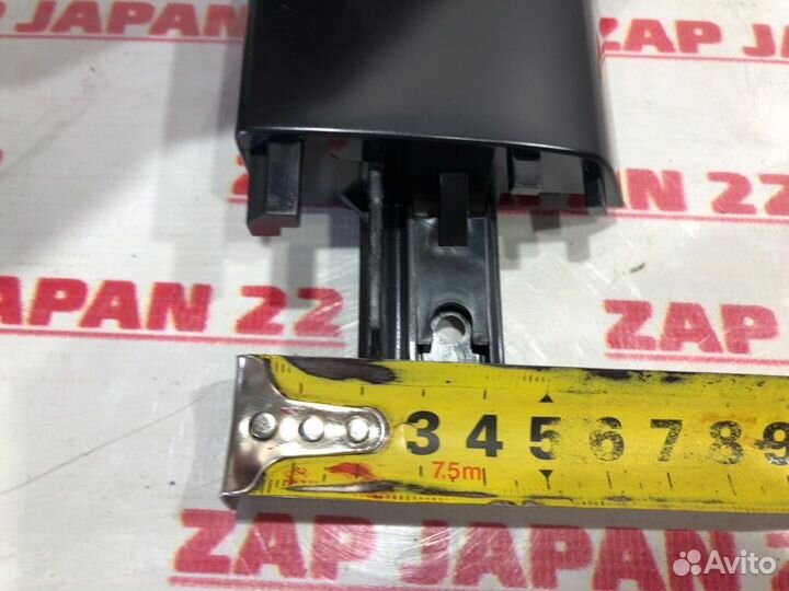 Крышка рейлинга передняя правая Suzuki Grand