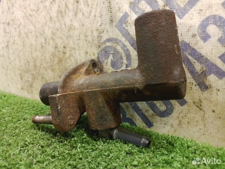 Главный цилиндр сцепления Mazda 6 Gg седан 1.8 L8