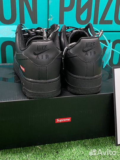 Nike Air Force 1 Supreme Черные Poizon